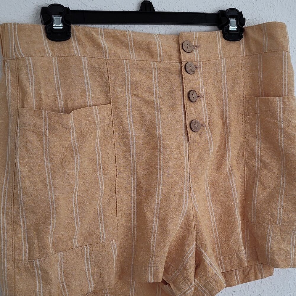 Lauren Conrad, Women’s Shorts, Peach, Linen Rayon Blend, L